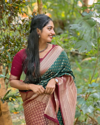 Banarasi Soft Silk Saree with Minimal Design and Gold Zari Weaving – Elegant Simplicity by Shakuntala Saree