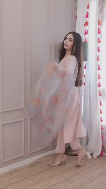 Pakistani Floral Elegance in Soft Loom Fabric